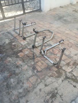 Cavalete de moto pra oficina 