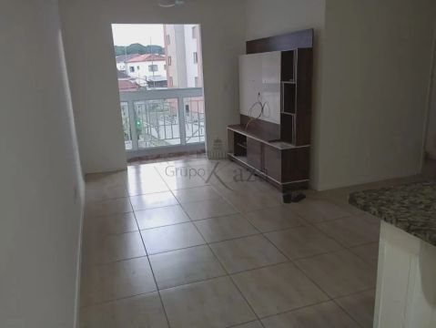Oportunidade - Apartamento - Residencial La Vie Club Residence - Monte Castelo - 3 Dormitó