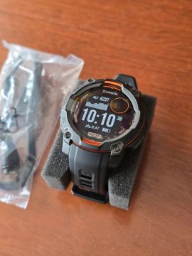 Smartwatch Garmin Instinct 3 Solar GPS - Lançamento