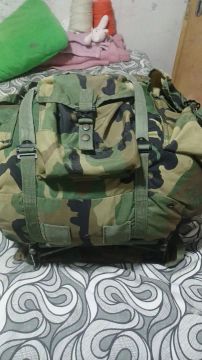 Mochila militar americana GC woldland semi nova