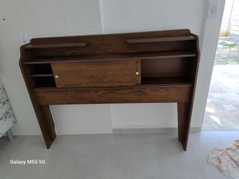 Cabeceira de Cama em Madeira