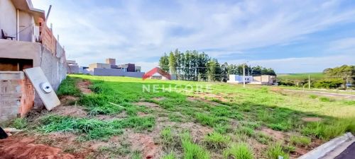 Lote em condomínio em Avenida de León - Residencial Villa de León - Piratininga/SP