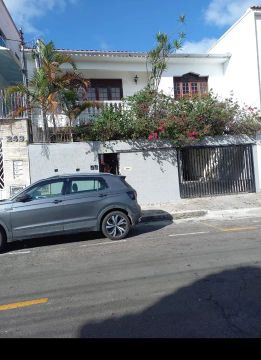 Aluga-se excelente casa 1a locação Morro da Gloria - Andar superior