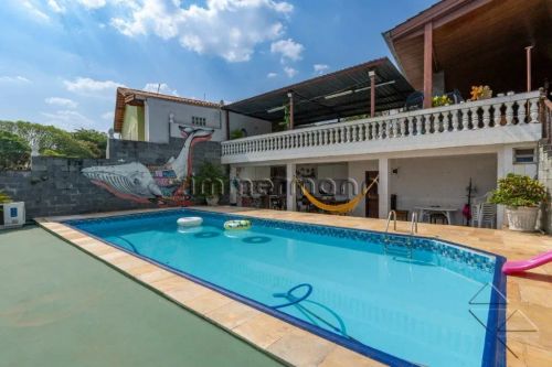CASA BUTANTA 5 DORMITÓRIOS 3 VAGAS
