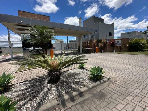 TERRENO COM 177m2 EM CONDOMINIO NO UMBARÁ