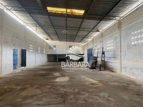 Galpão - venda por R$ 780.000,00 ou aluguel por R$ 4.800,00/mês - Lobato - Salvador/BA