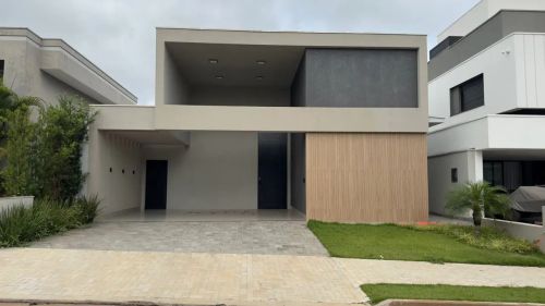 Casa no Condomínio Porto Madero  Presidente Prudente com 187 m² de área útil e 300 m² de á