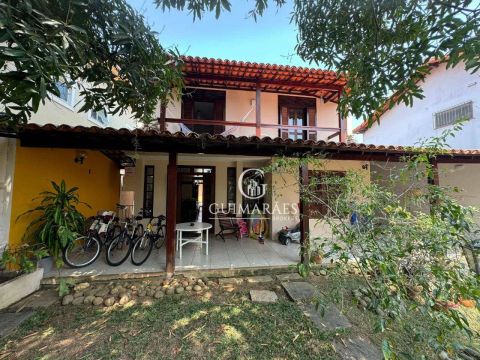 Casa Duplex à Venda - Condomínio Vivendas do Bosque | 3 Quartos | Piscina e Lazer Completo