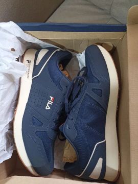 Tênis Fila Retro Running Azul n°43 - usado uma única vez, sem graves!!!