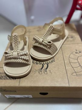 Melissa infantil TAM: 22