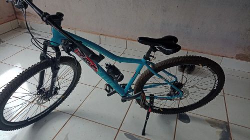 Bike absoluta feminina aro 29