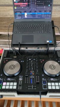 Controladora Traktor S2. MK3 