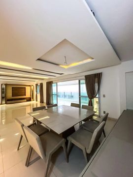 Espetacular Apartamento de 187m // 3 suítes // sala ampla // varanda com vista mar