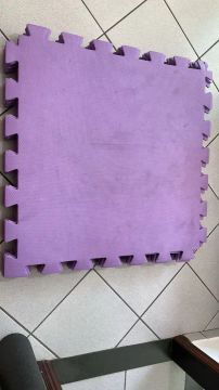 14 Tatames de Eva lilás para exercícios 100x100x10mm - ótimo estado
