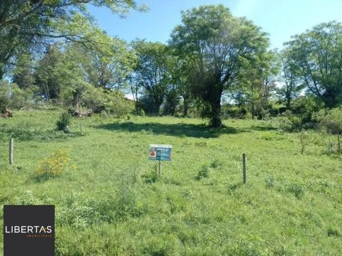 Terreno de 750m² por R$ 360.000,00 na Rua Bazilizio Vasconcellos nº 1 - Bairro A