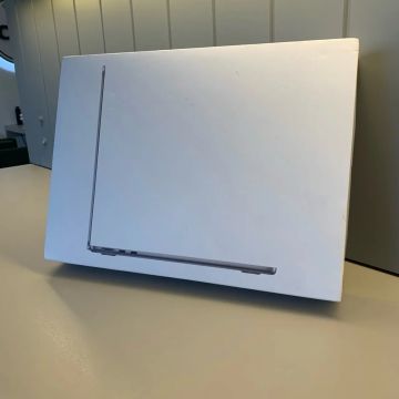 MacBook Air M3 13.6 256Gb 16Gb RAM Grafite Novo 