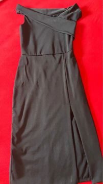 Vestido preto(usado uma vez)