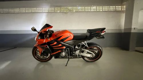 HONDA CBR 600 RR