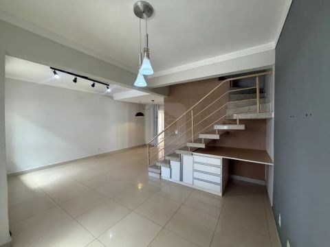 Casa em condomínio fechado disponível para locação