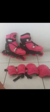 Patins rosa R$70
