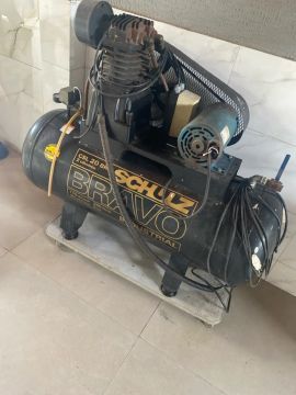 Compressor CSL 20 BR semi novo 