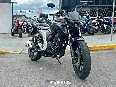 FZ25