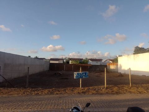 Vendo excelente terreno há 500m da upa Nova esperança 