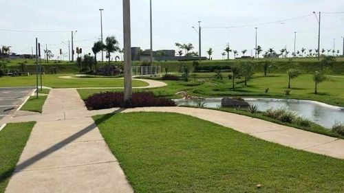 Lote condomínio florais do Valle 701mts