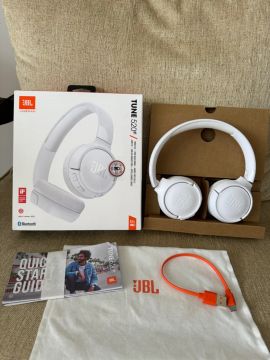 Fone de Ouvido JBL Tune 520BT - Novo