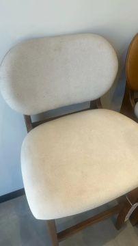 Banqueta Alta Betta L02 Imbuia Linho Cru