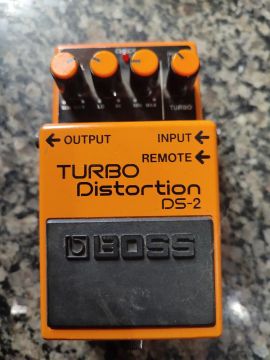 Pedal de Distorção Boss DS-2 Turbo