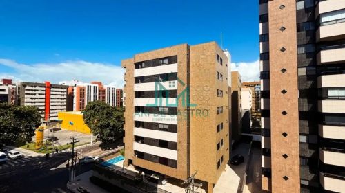 Apartamento Quarto e Sala, Varanda, 49m² na Quadra da Praia de Ponta Verde - Maceió Alagoa