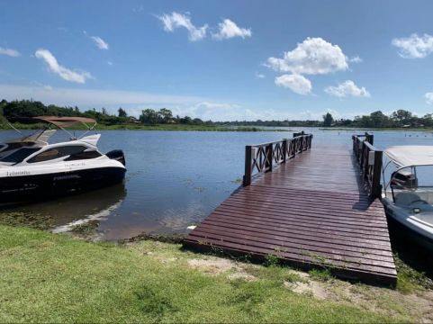Aluguel por Temporada -Lagoa com Acesso Privativo ap. CATU LAKE