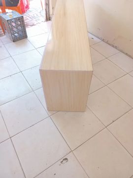 Rack de madeira novo
