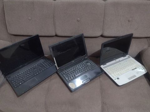 3 Notebooks - Acer e Will com defeitos