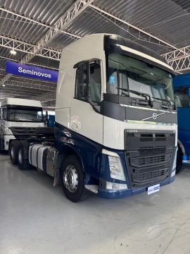 Caminhão Volvo FH 460 6x2