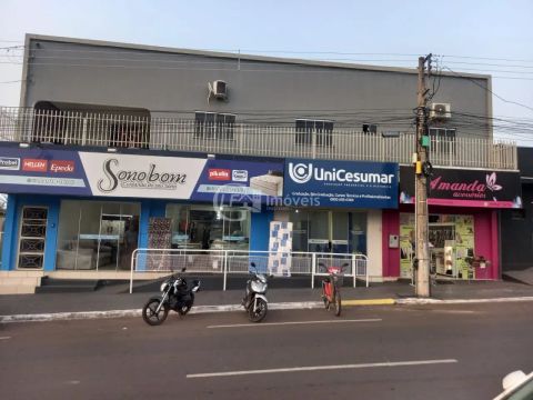 Imperdível oportunidade: Casa comercial de alto padrão à venda em Coxim-MS, no Centro! 3 q