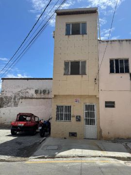 Vende se uma casa 