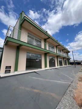 Aluga-se salas comerciais no bairro Cauamé