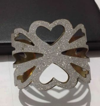 Pulseira brilhosa