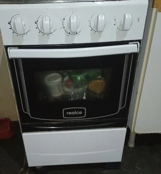 Fogão a gás 4 bocas com forno - Realce