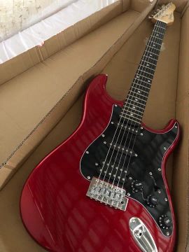 Guitarra Elétrica Vermelha com preta,acompanha um mini amplificador