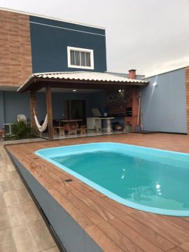 Linda Casa Praia 4 quartos, 3 banheiros, área Churrasco, piscina 4 vagas de garagem