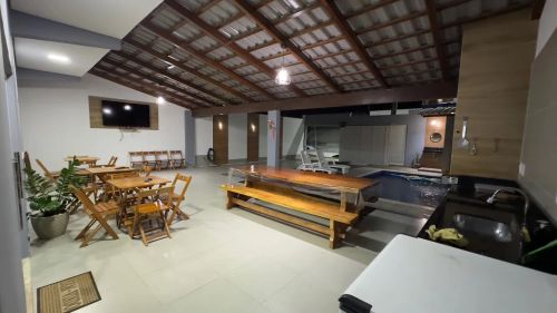 Residencial de 5 Quartos, Disponível Semana Santa e Feriados em Prado BA
