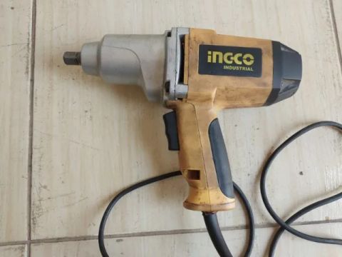 Parafusadeira De Impacto Industrial Ingco Uiw9001.9 900W 127V