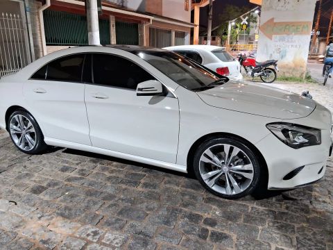 Mercedes Benz CLA 200 Top de Linha Baixo KM
