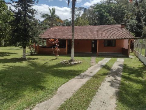 Alugo Chácara 