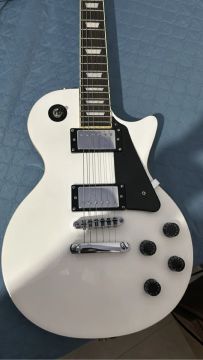 Guitarras Les Paul e telecaster
