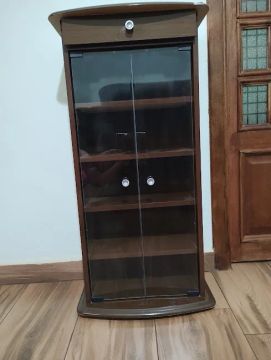 Cristaleria / Estante portas de vidro pequena com gaveta