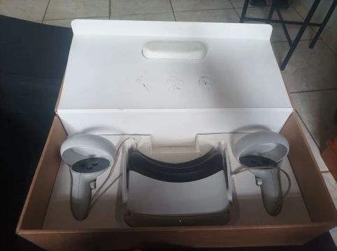 Meta Quest 2 -VR